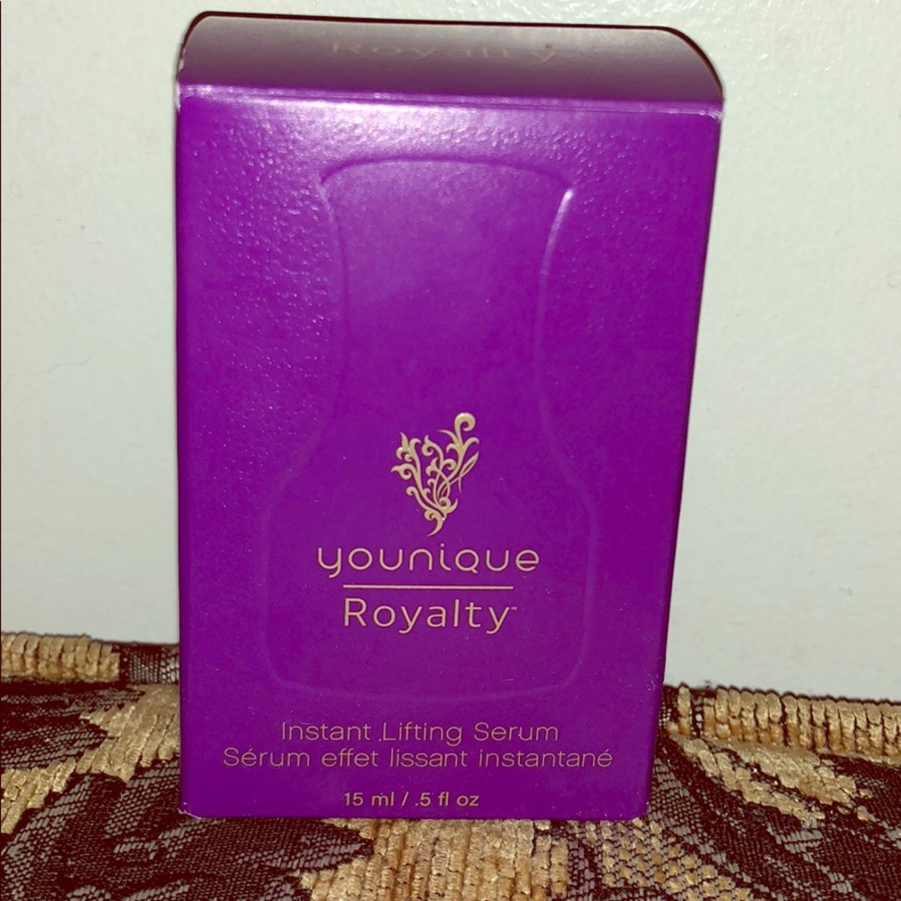 Younique Instant Lifting Seurum